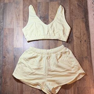 Wild Fable Yellow Striped Set